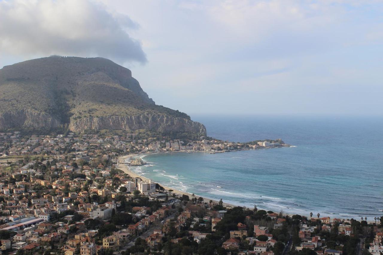 Da Sophie Villa Mondello Luaran gambar